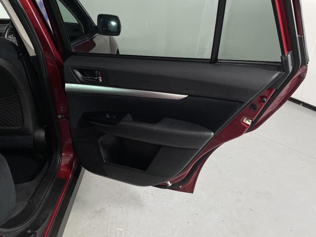 Photo '19' of Subaru Outback Photo '19' of Subaru Outback