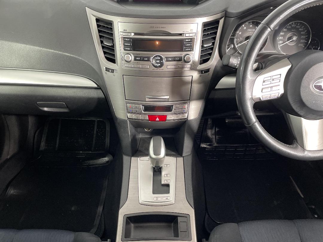 Photo '18' of Subaru Outback Photo '18' of Subaru Outback