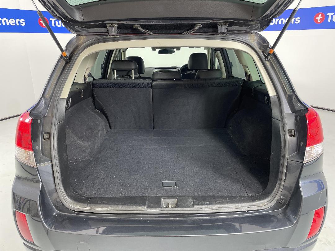 Photo '14' of Subaru Outback