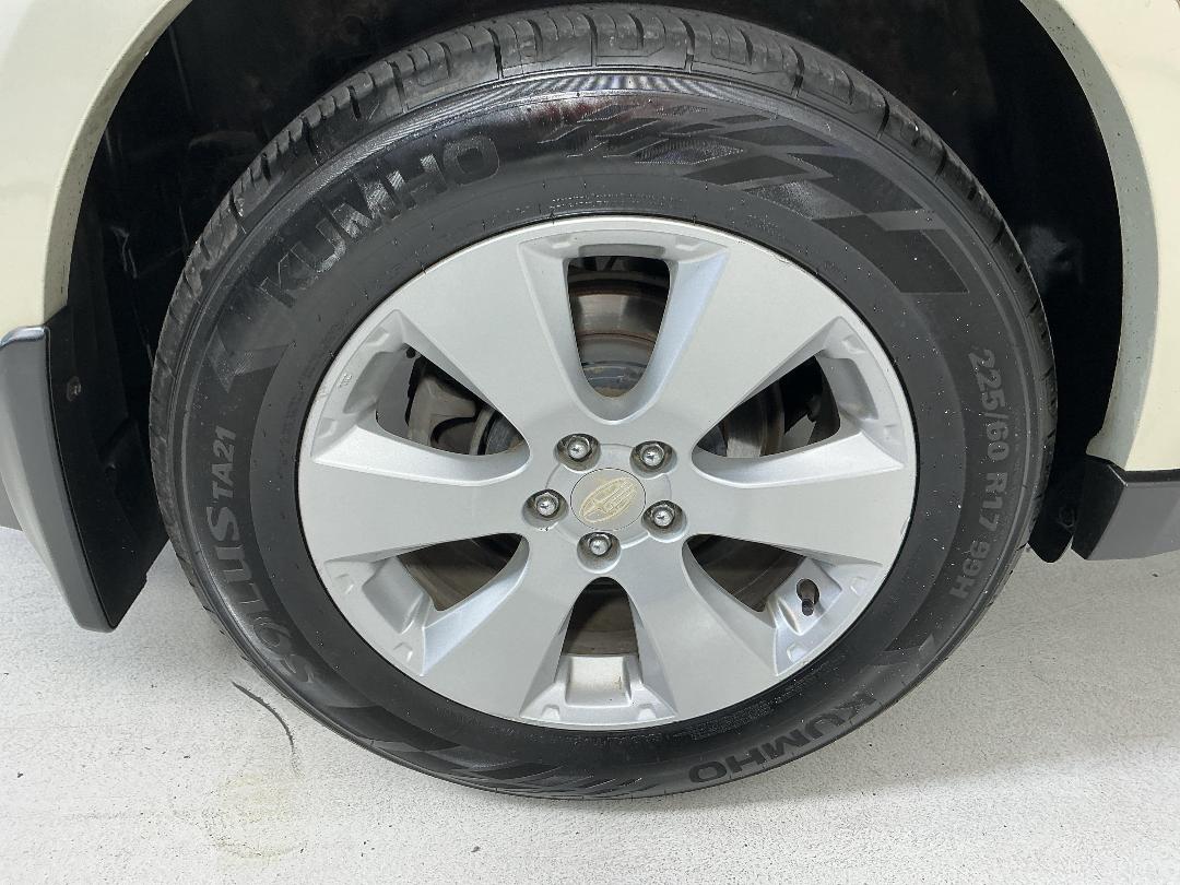 Photo '12' of Subaru Outback