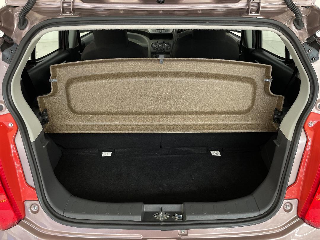 Photo '14' of Suzuki Alto Photo '14' of Suzuki Alto