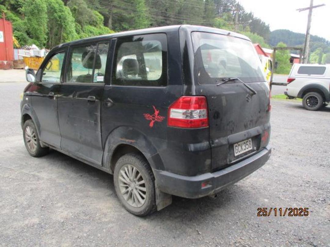 Photo '10' of Suzuki APV Photo '10' of Suzuki APV