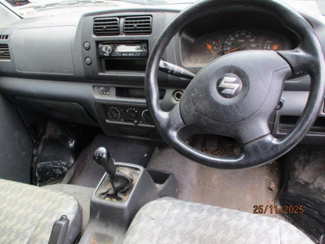 Photo '25' of Suzuki APV Photo '25' of Suzuki APV