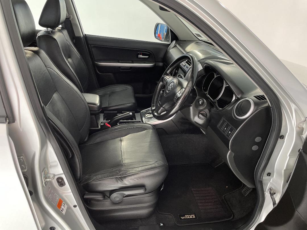 Photo '16' of Suzuki Grand Vitara