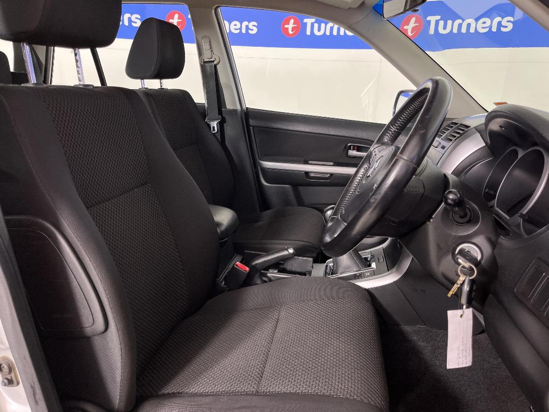 Photo '16' of Suzuki Grand Vitara Photo '16' of Suzuki Grand Vitara