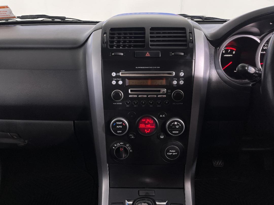 Photo '18' of Suzuki Grand Vitara Photo '18' of Suzuki Grand Vitara