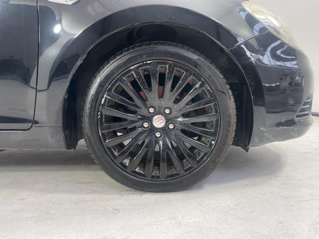 Photo '9' of Suzuki Kizashi Photo '9' of Suzuki Kizashi