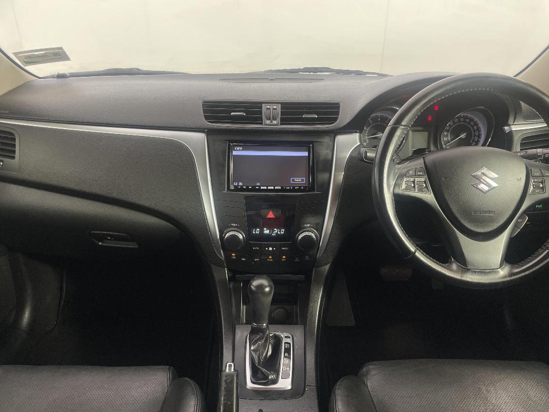 Photo '17' of Suzuki Kizashi Photo '17' of Suzuki Kizashi