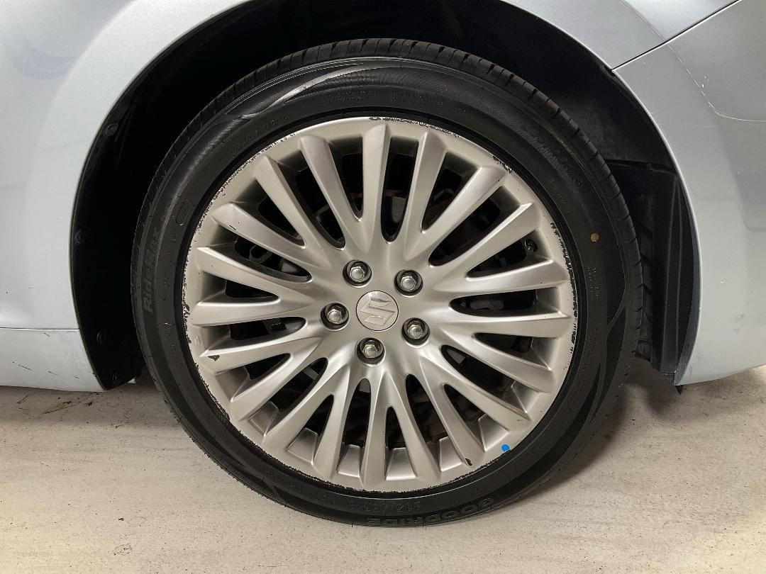 Photo '9' of Suzuki Kizashi