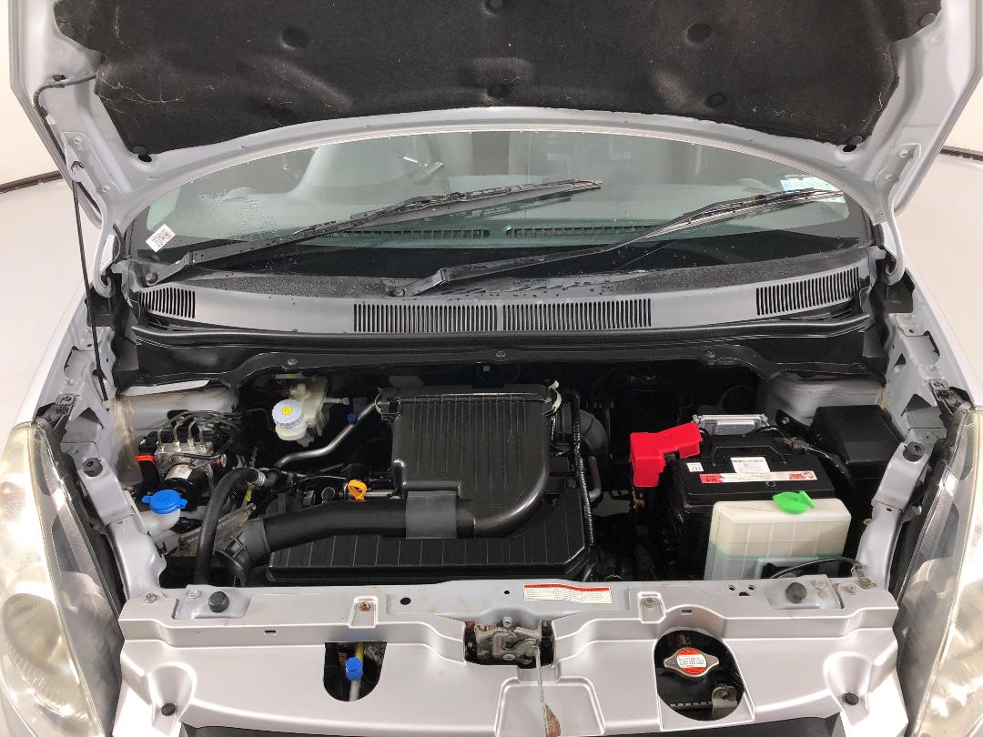 Photo '13' of Suzuki Splash Photo '13' of Suzuki Splash