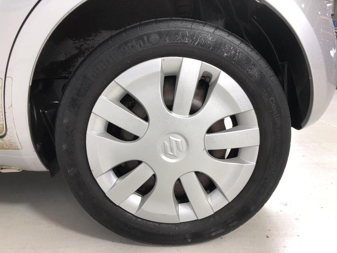 Photo '11' of Suzuki Splash Photo '11' of Suzuki Splash