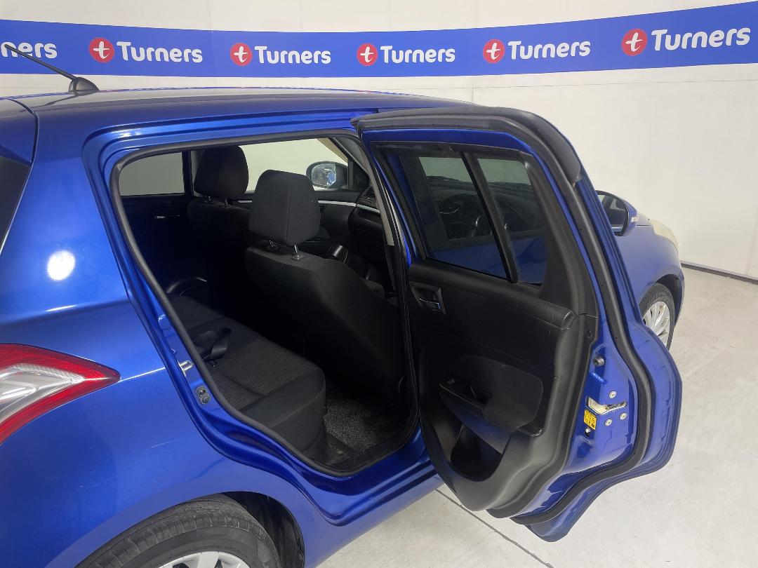 Photo '20' of Suzuki Swift