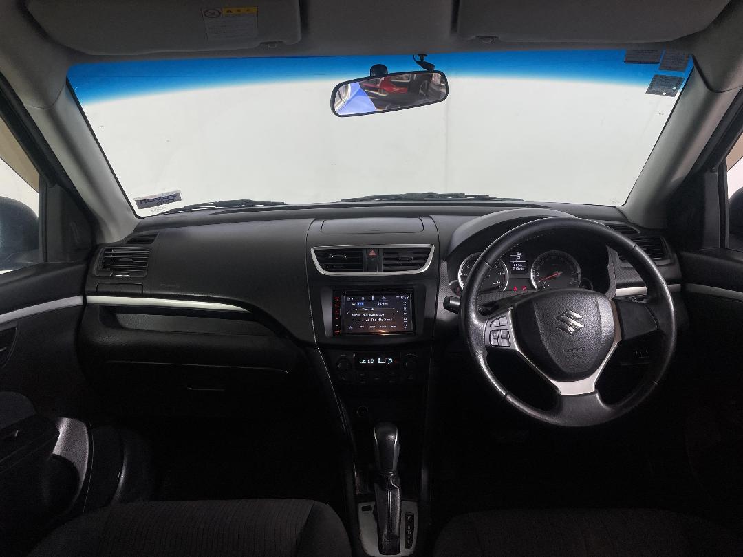 Photo '17' of Suzuki Swift