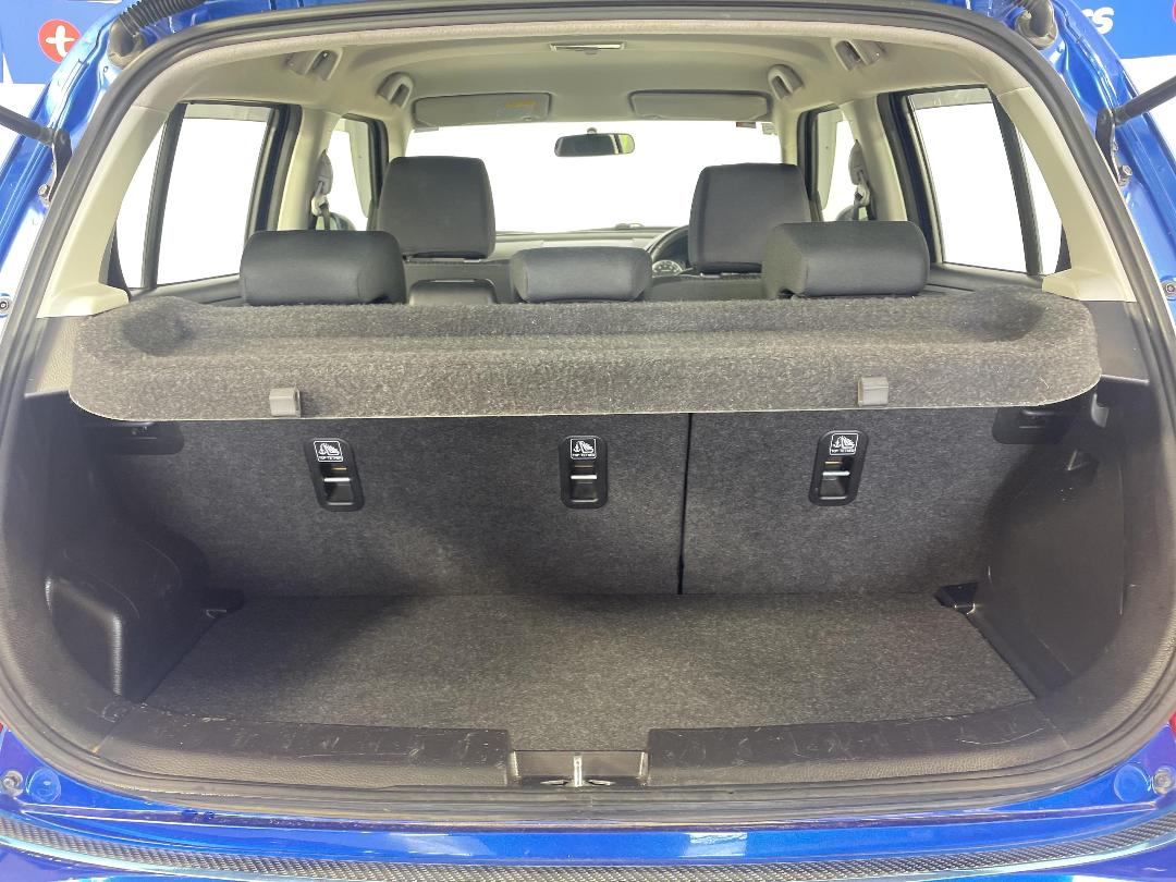 Photo '14' of Suzuki Swift