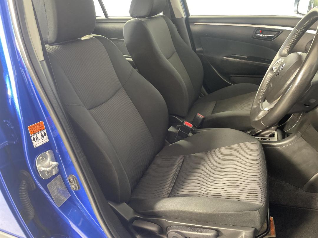 Photo '16' of Suzuki Swift