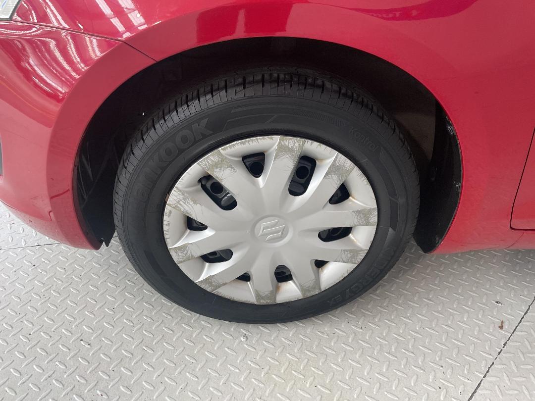 Photo '10' of Suzuki Swift Photo '10' of Suzuki Swift