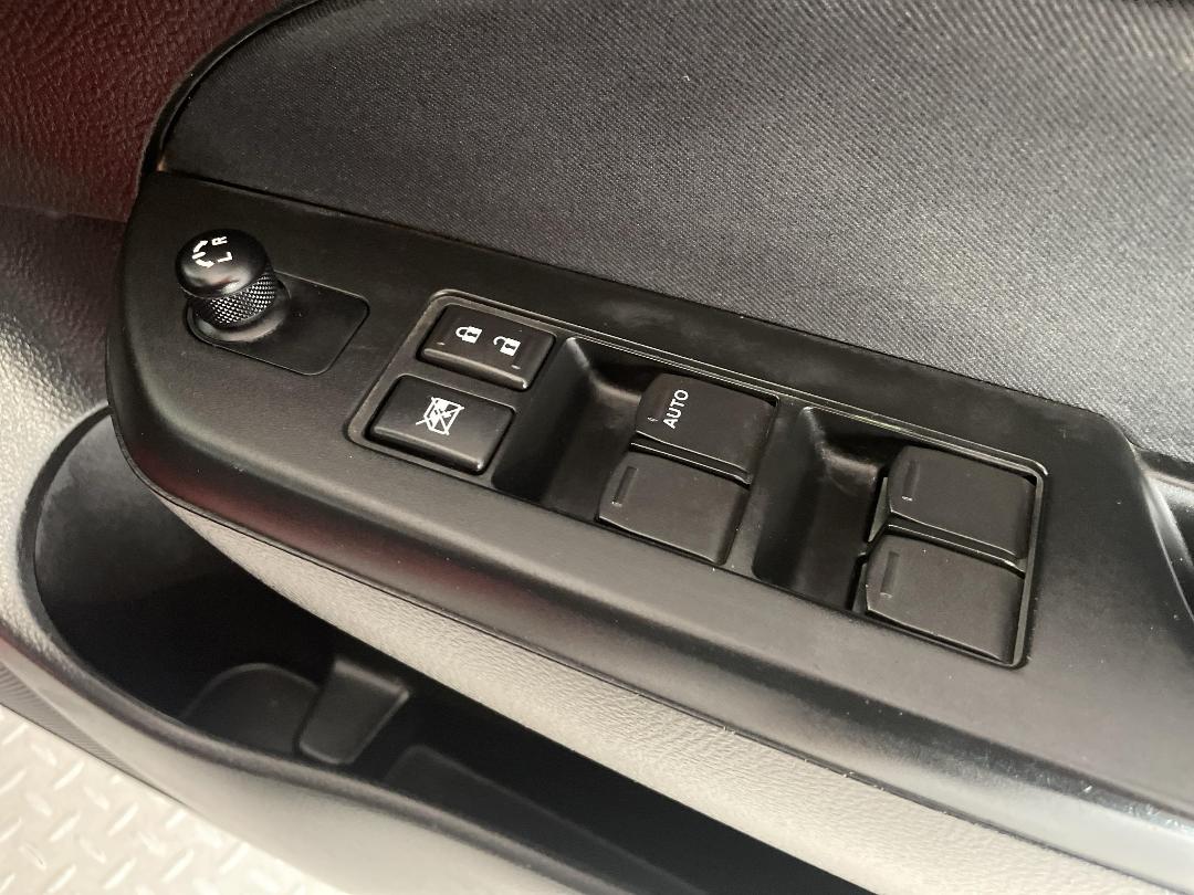 Photo '23' of Suzuki Swift Photo '23' of Suzuki Swift