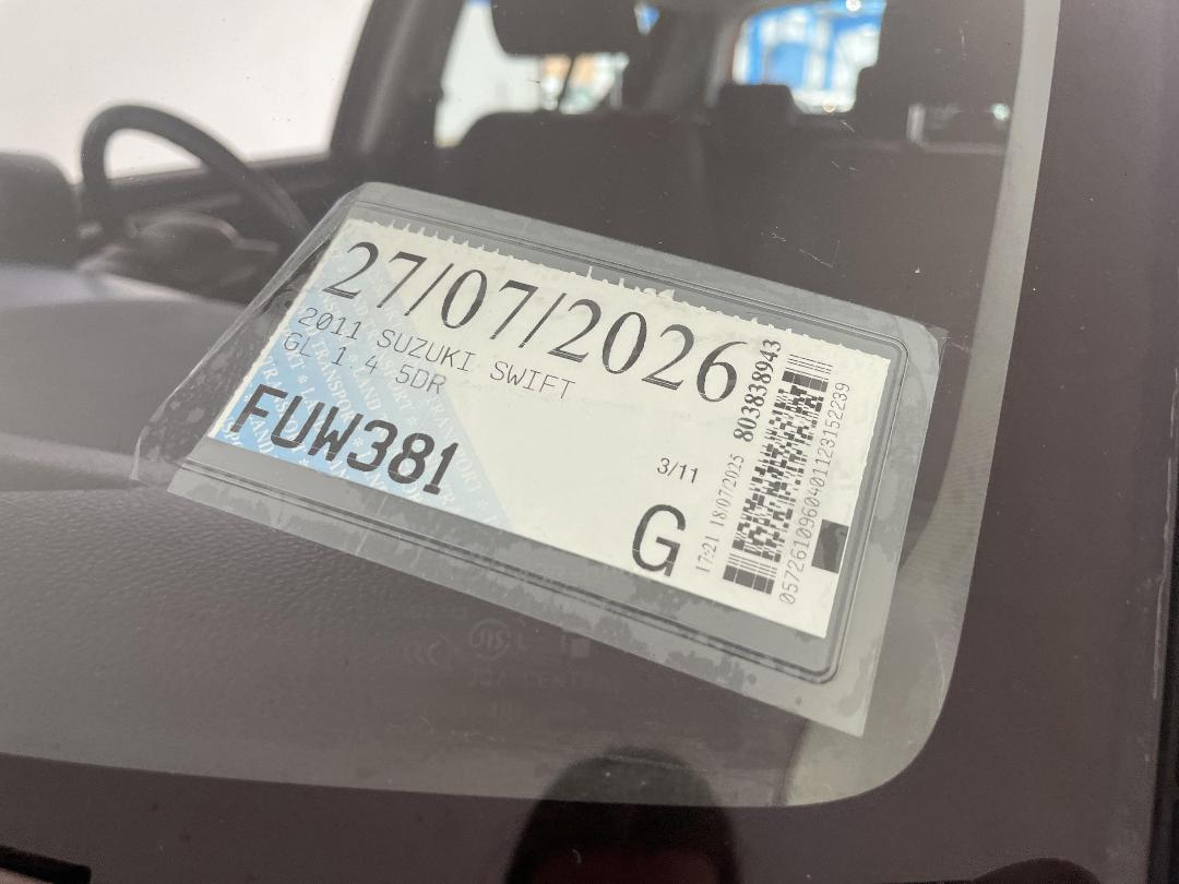 Photo '31' of Suzuki Swift Photo '31' of Suzuki Swift