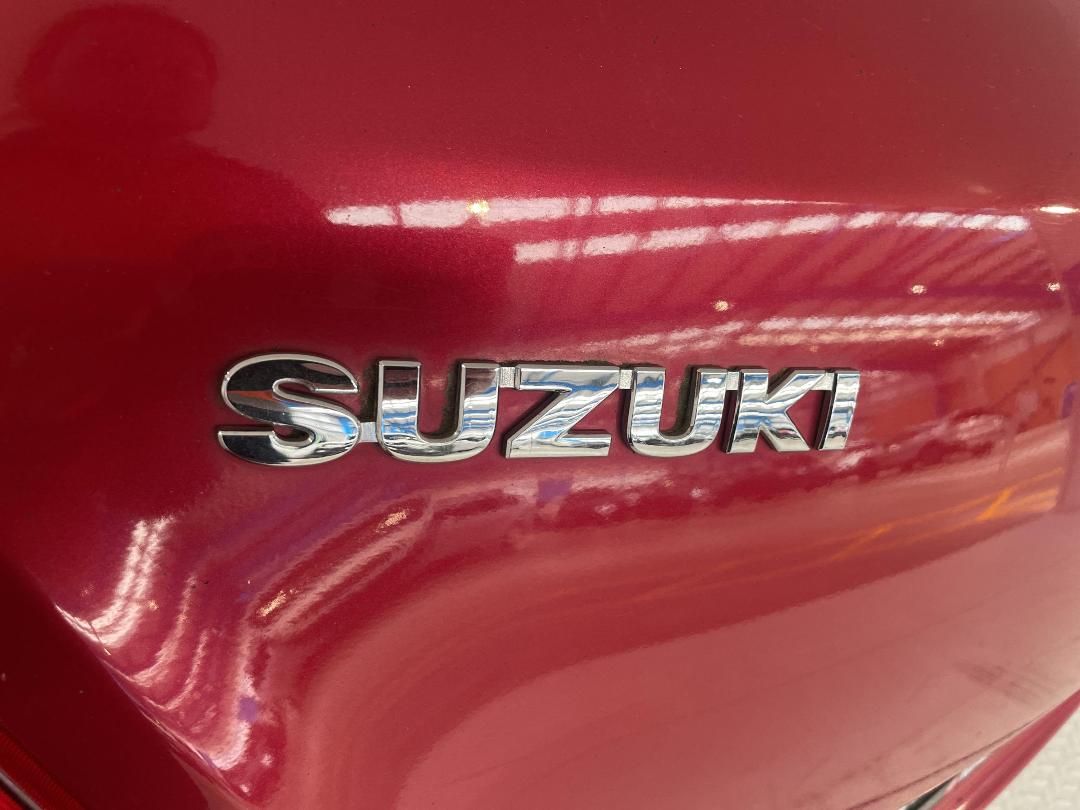 Photo '32' of Suzuki Swift Photo '32' of Suzuki Swift