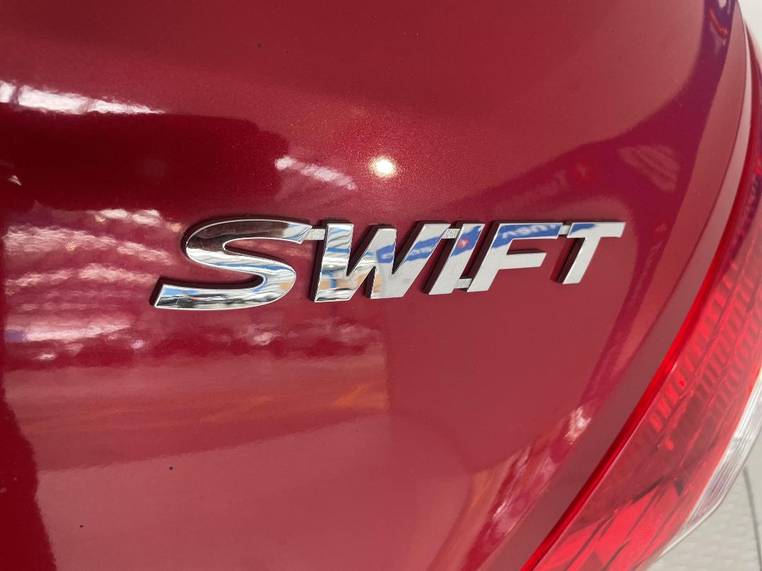 Photo '33' of Suzuki Swift Photo '33' of Suzuki Swift