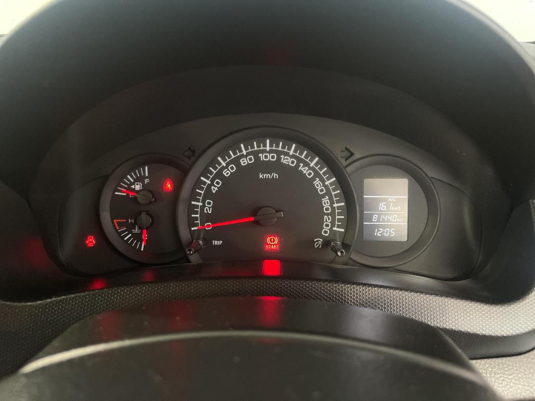 Photo '21' of Suzuki Swift Photo '21' of Suzuki Swift