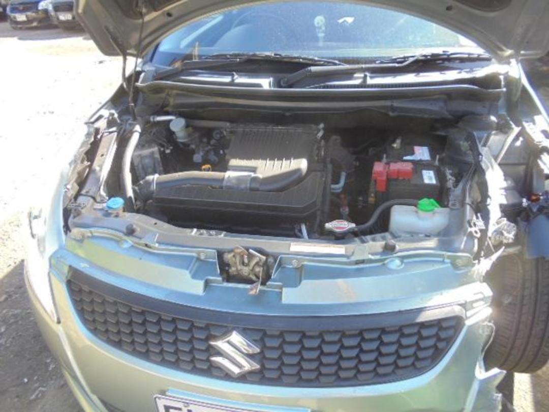 Photo '18' of Suzuki Swift Ltda