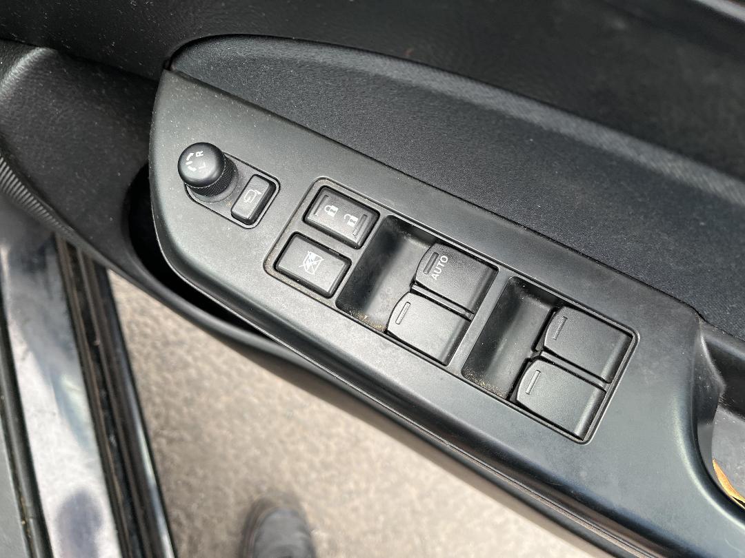 Photo '17' of Suzuki Swift