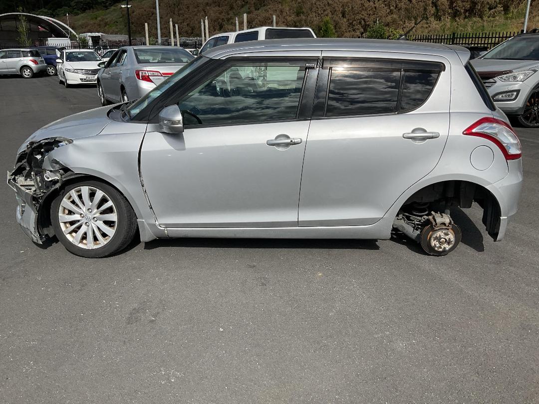 Photo '6' of Suzuki Swift