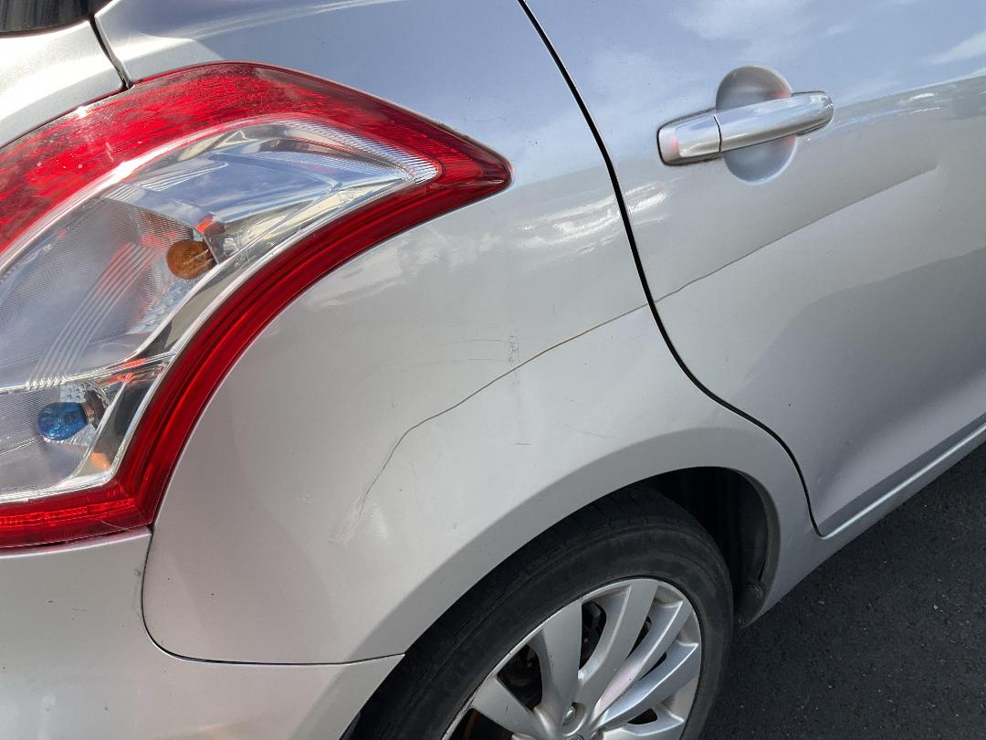 Photo '14' of Suzuki Swift