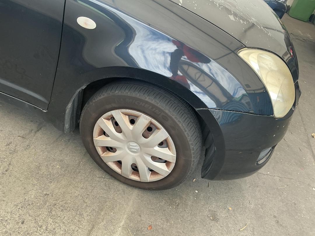 Photo '2' of Suzuki Swift Glxa Photo '2' of Suzuki Swift Glxa