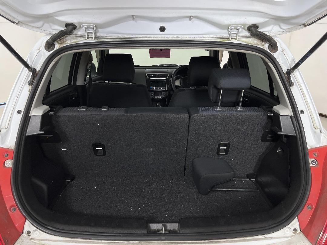 Photo '12' of Suzuki Swift 1200