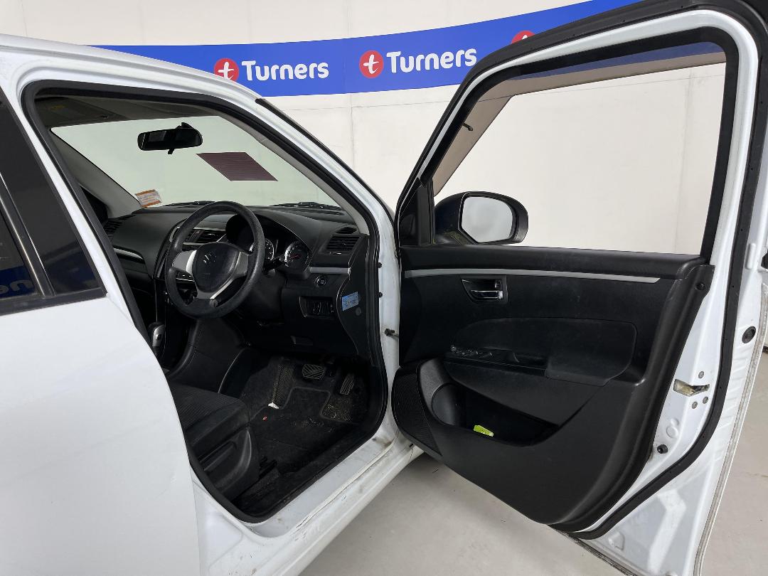 Photo '13' of Suzuki Swift 1200