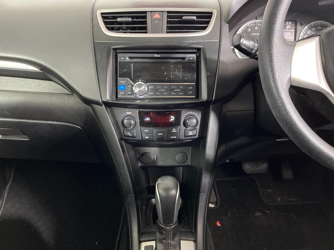 Photo '16' of Suzuki Swift 1200