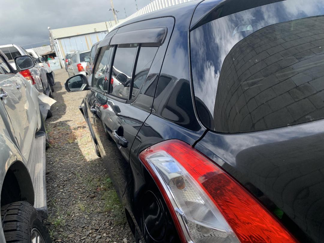 Photo '8' of Suzuki Swift