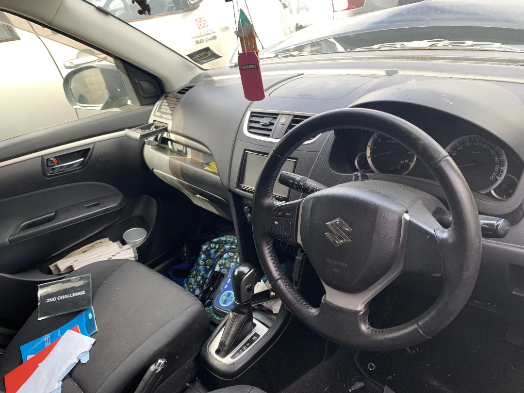 Photo '9' of Suzuki Swift