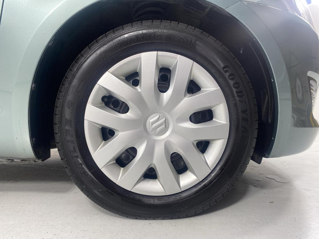 Photo '9' of Suzuki Swift