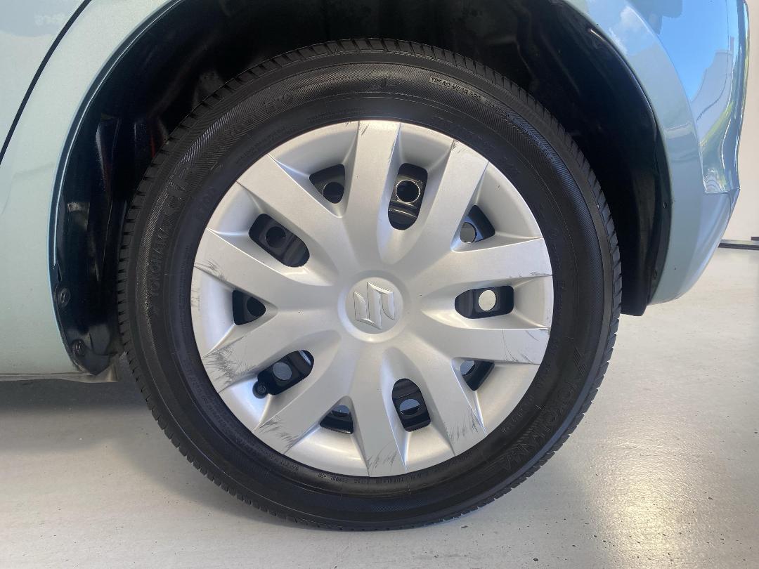 Photo '11' of Suzuki Swift