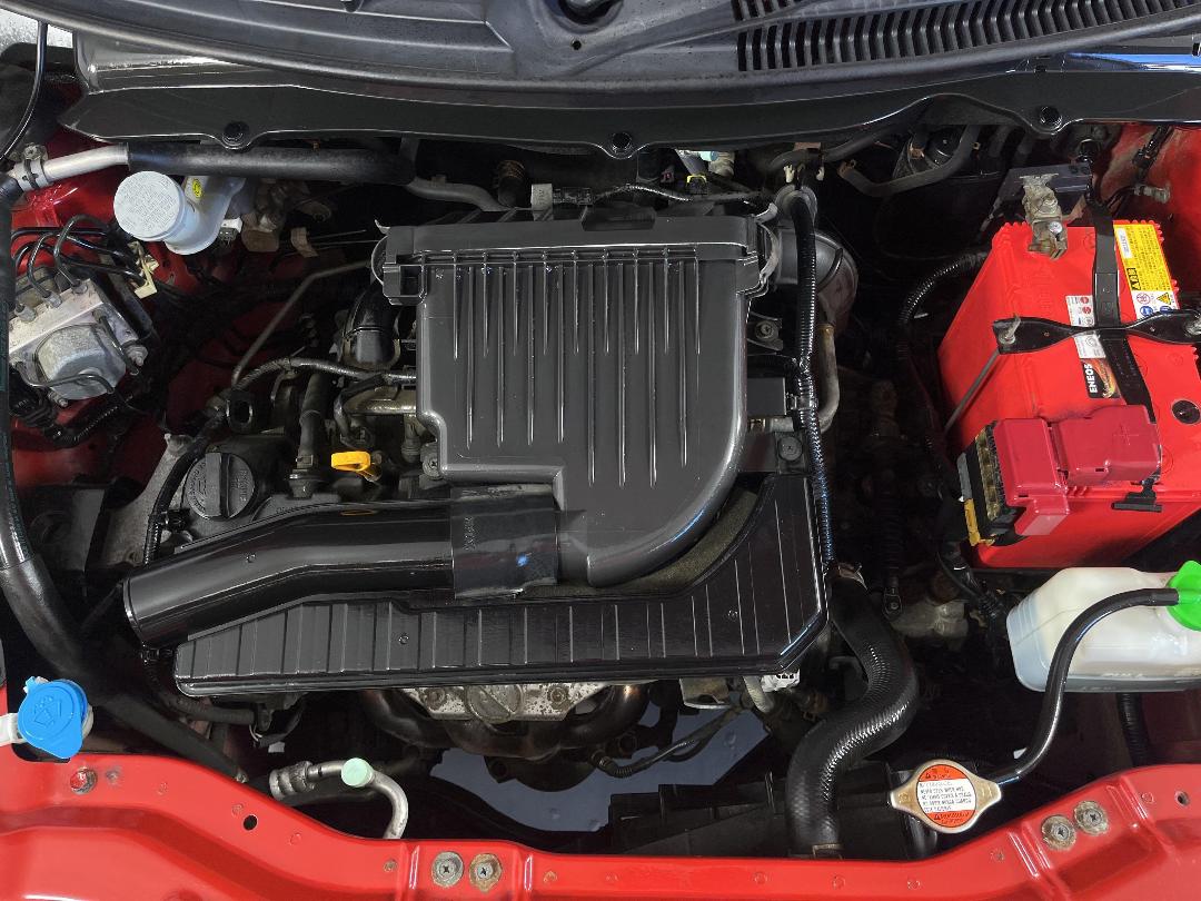 Photo '13' of Suzuki Swift Photo '13' of Suzuki Swift