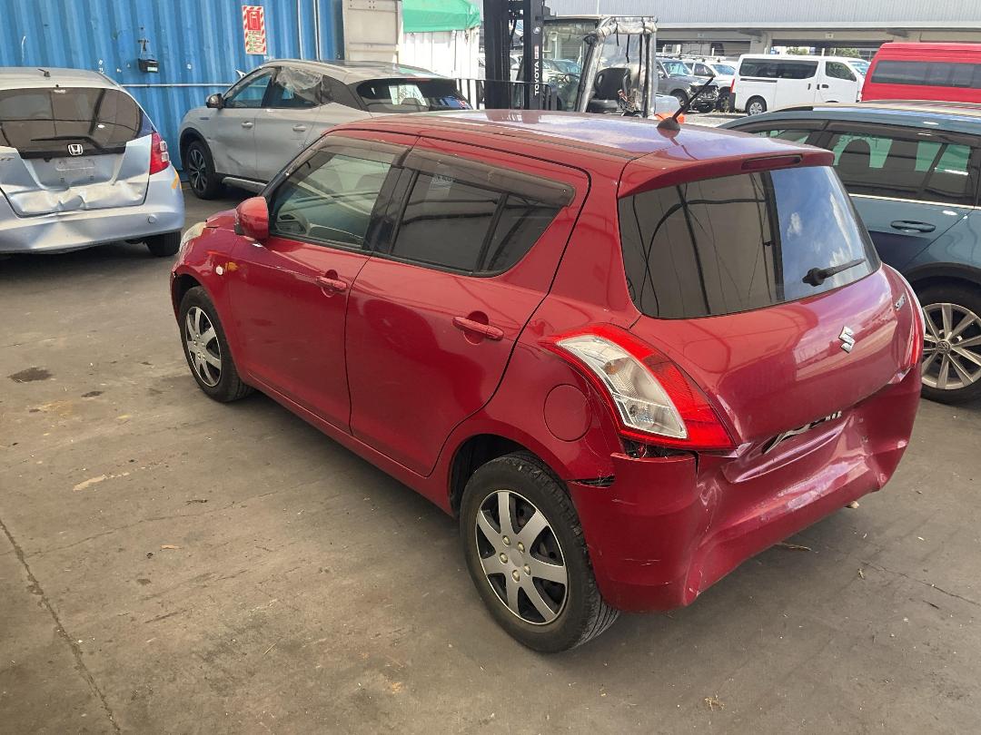 Photo '10' of Suzuki Swift