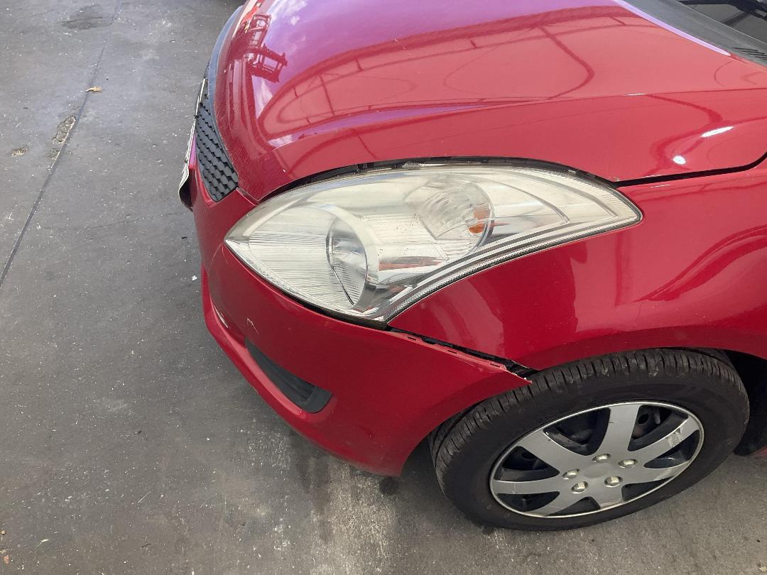 Photo '8' of Suzuki Swift