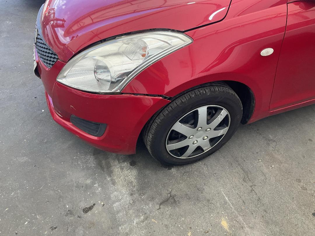 Photo '7' of Suzuki Swift