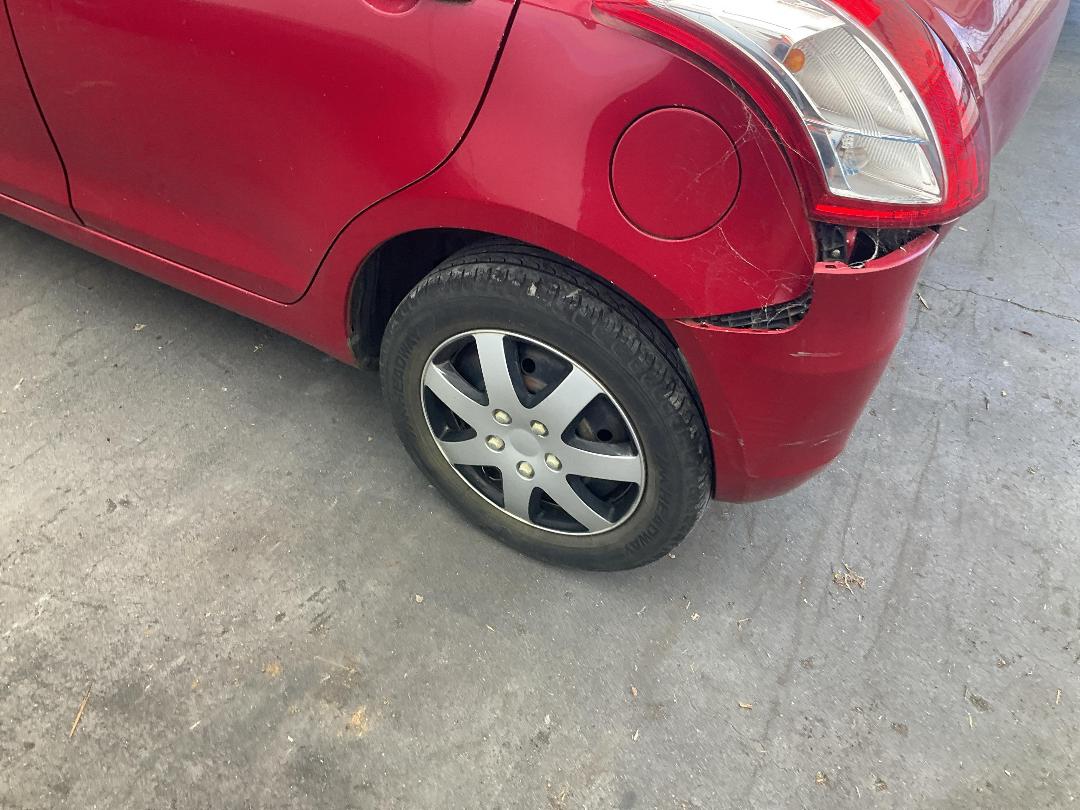 Photo '11' of Suzuki Swift