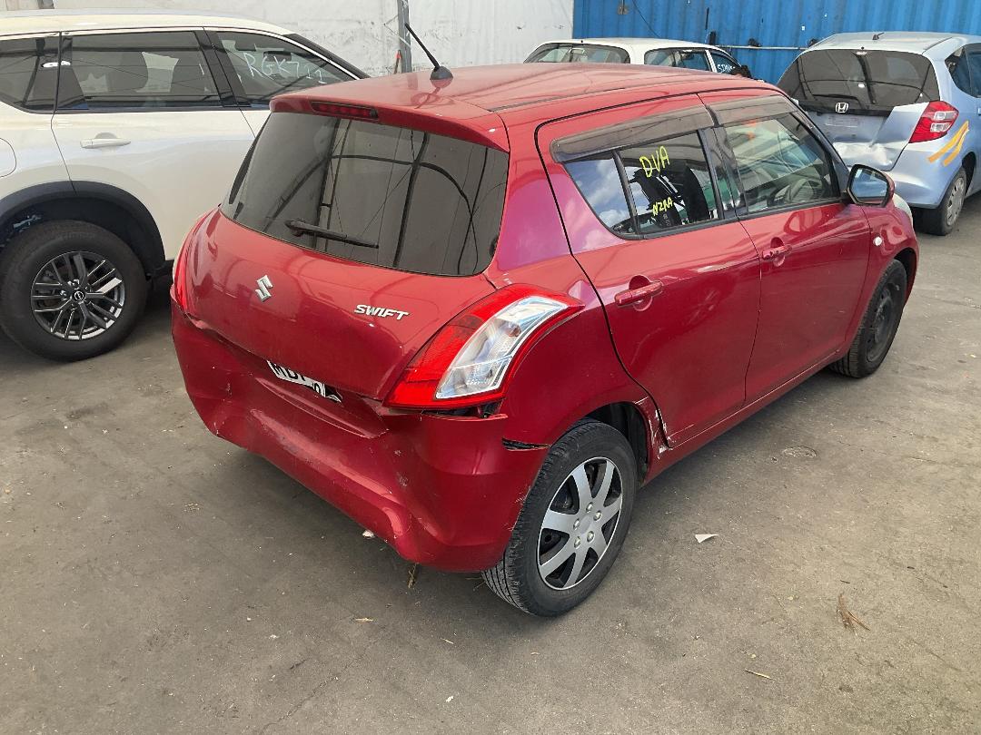 Photo '14' of Suzuki Swift