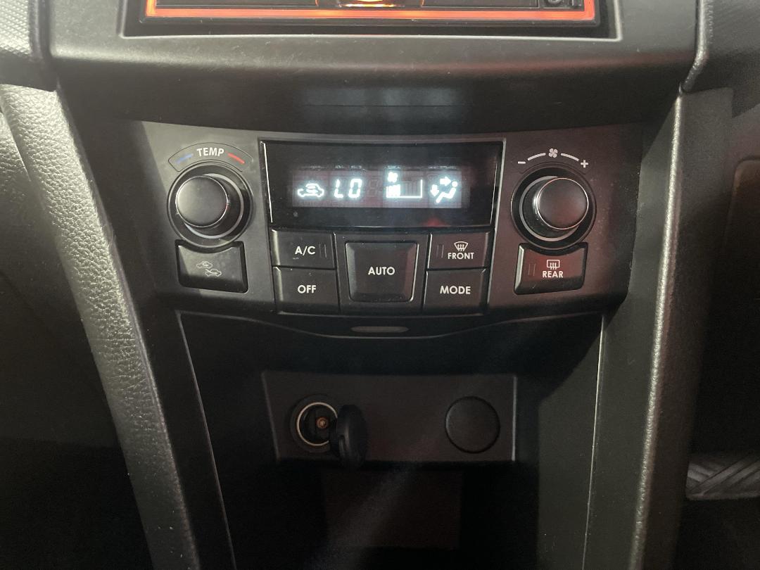 Photo '26' of Suzuki Swift