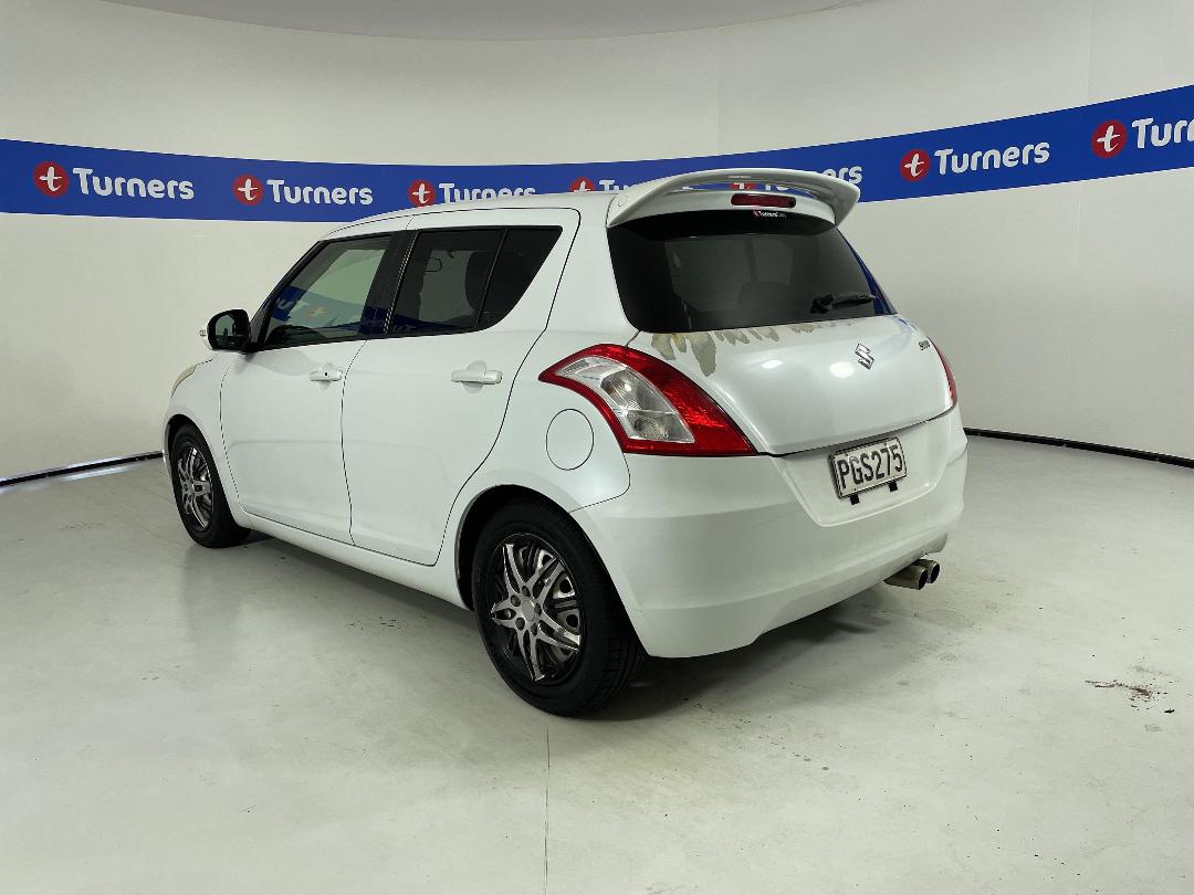 Photo '5' of Suzuki Swift Photo '5' of Suzuki Swift