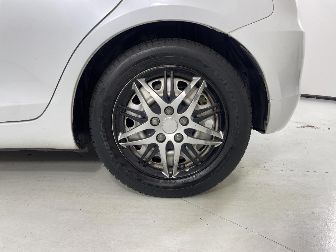 Photo '11' of Suzuki Swift Photo '11' of Suzuki Swift