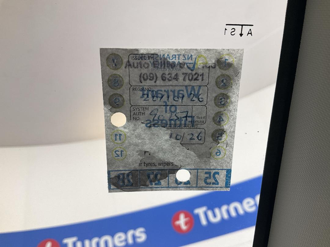 Photo '24' of Suzuki Swift