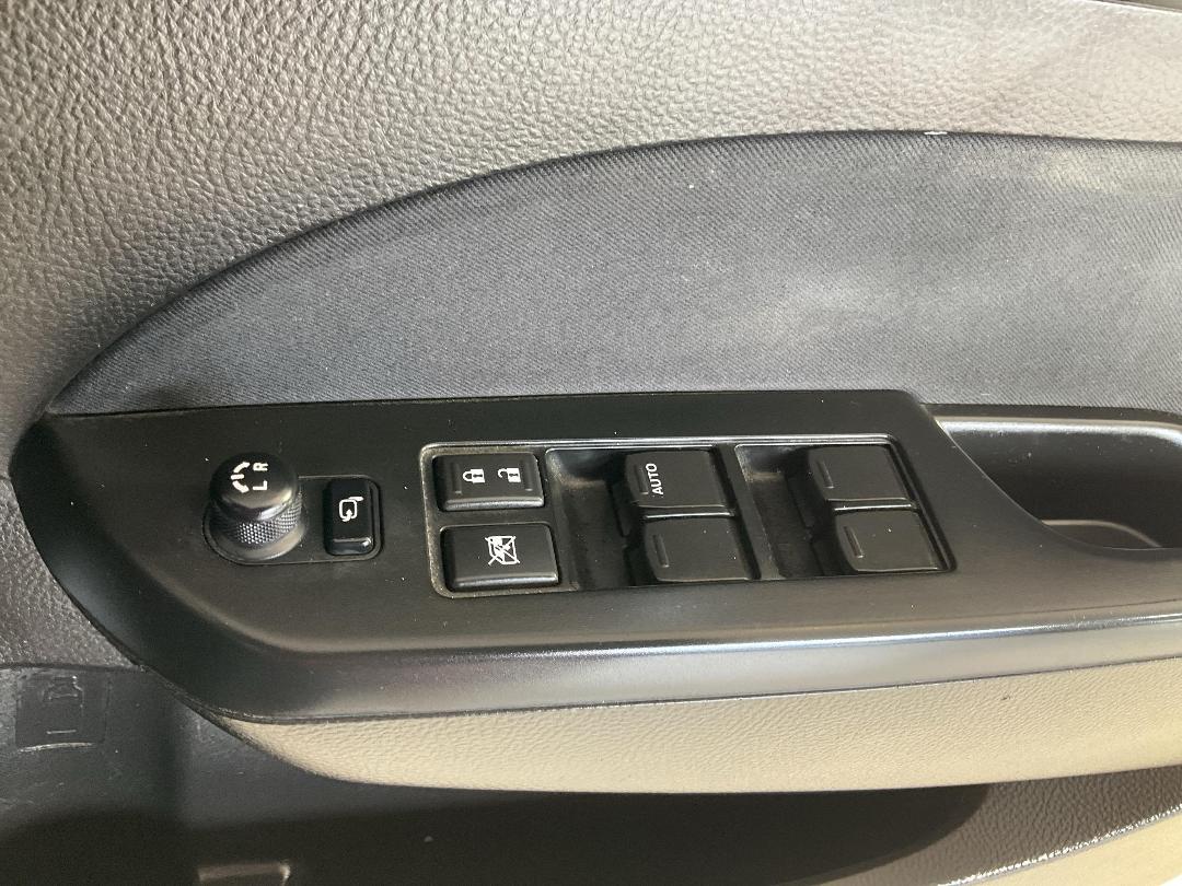 Photo '28' of Suzuki Swift