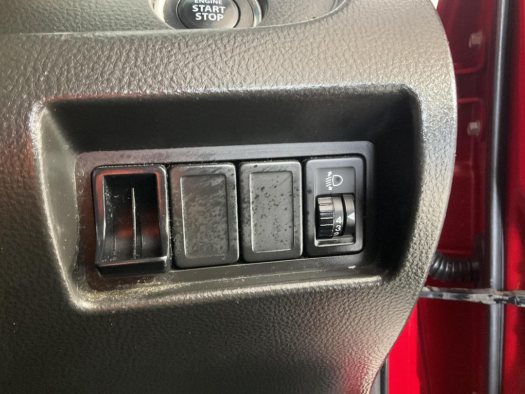 Photo '27' of Suzuki Swift