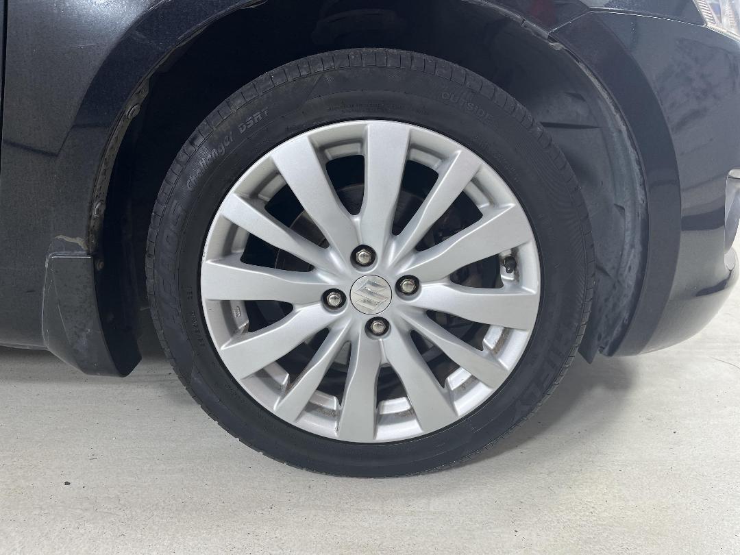 Photo '9' of Suzuki Swift